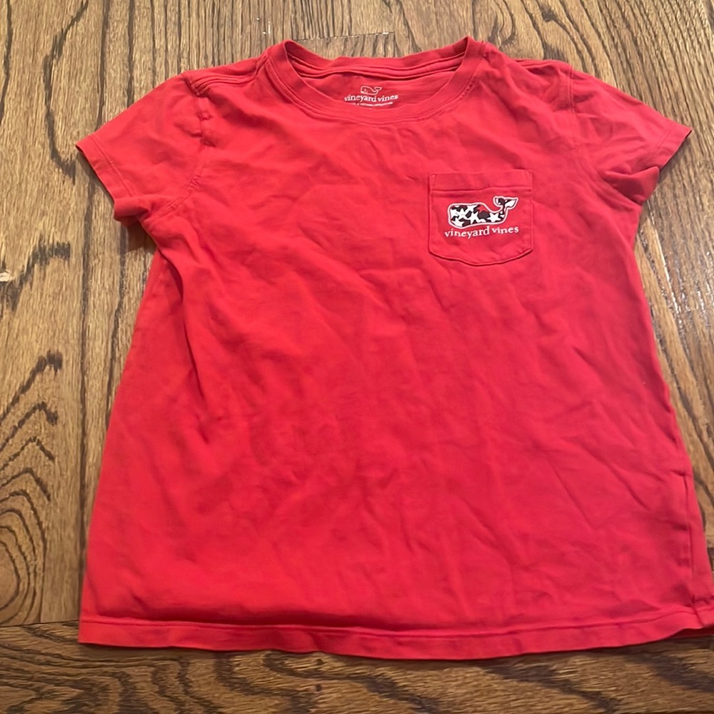 Vineyard vines t-shirt that is red and blue.
